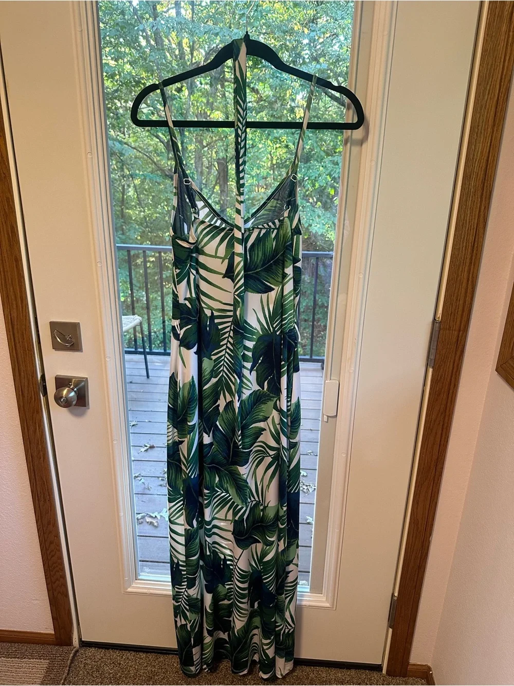 VENUS White Maxi Dress with Green Tropical Leaf Print